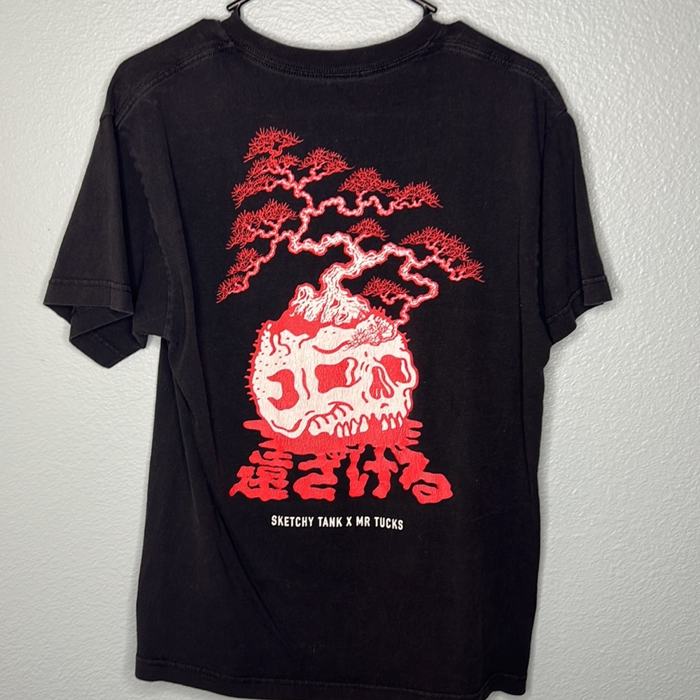 black skull shirt
